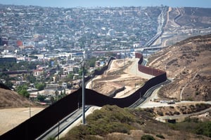 Counterterrorism expert, James Conway, discusses how Hamas terrorists may cross US-Mexico border